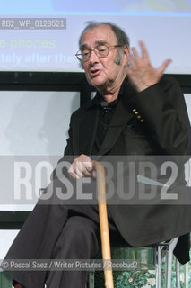 Nobel Prize-winning playwright and poet Harold Pinter at the Edinburgh International Book Festival...Copyright©Pascal Saez/Writer Pictures/Rosebud2