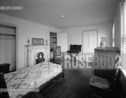 Edgar Allan Poe - Life and Times (1809-1849).Edgar Allan Poe House, 530 North Seventh Street (rear), Philadelphia, Philadelphia County, PA, - Poes Bedroom, Second Floor.Historic American Buildings Survey..Copyright©LOC/Writer Pictures/Rosebud2