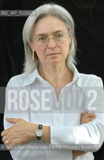 Russian journalist and writer Anna Politkovskaya, author of Putins Russia.at the Edinburgh International Book Festival 2005..She is a fierce critic of the war in Chechnya and of the current Russian regime...Copyright©Pascal Saez.Pascal Saez/Writer Pictures/Rosebud2