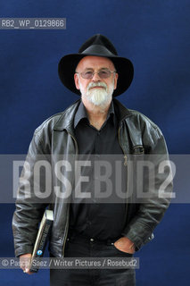 Terry Pratchett at The Edinburgh International Book Festival 2008..Copyright©Pascal Saez/Writer Pictures/Rosebud2