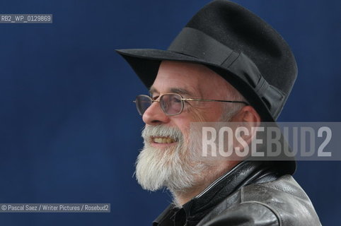 Terry Pratchett at The Edinburgh International Book Festival 2008..Copyright©Pascal Saez/Writer Pictures/Rosebud2