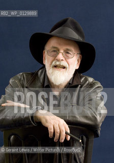 Terry Pratchett..Copyright©Geraint Lewis/Writer Pictures/Rosebud2