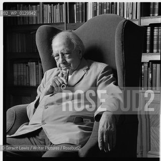 Richard Price, Novelist and oscar nominated writer of The Colour of Money, Clockers and episode writer for Television show The Wire at The Edinburgh International Book Festival 2009 ..Copyright©Geraint Lewis/Writer Pictures/Rosebud2