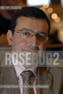 Image ID:  ..Paris Bookfair 2007 .Writer of Lastrologie karmique dEdgar Cayce appliquée : Découvrez le profil astral et les vies antérieures des personnalités .Copyright©Nicolas Wibaut/Writer Pictures/Rosebud2