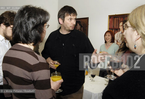 Ian Rankin Writers Workshop, National Library of Scotland, 05/04/08.Ian Rankin advises writers workshop members..©/Writer Pictures/Rosebud2