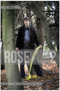 IAN RANKIN CHECKS OUT A CRIME SCENE AT THE SOIL FORENSICS INTERNATIONAL CONFERENCE BEING HELD IN EDINBURGH TODAY (WEDNESDAY). AN EVENT ORGANISED BY ABERDEENS THE MACAULAY INSTITUTE, AT HERIOT WATT UNIVERSITY...Copyright©Paul Dodds/Writer Pictures/Rosebud2