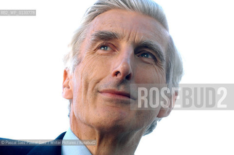 British writer and astronomer  Professor Martin Rees, who holds the honorary title of Astronomer Royal,at the Edinburgh International Book Festival 2003..                                                 .copyright©Pascal Saez.Pascal Saez/Writer Pictures/Rosebud2