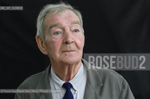 Scottish writer and poet Alastair Reid at the Edinburgh International Book Festival 2004..Copyright©Pascal Saez.Pascal Saez/Writer Pictures/Rosebud2