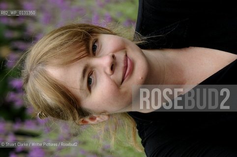 Imogen Robertson. Author and winner of the Daily Telegraph Novel of the Year 2007 and author of four books. June 2010..copyright©Stuart Clarke/Writer Pictures/Rosebud2