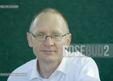 James Robertson Scottish  Writer shortlisted for the Booker Prize 2006. His new novel is©Writer Pictures/Rosebud2