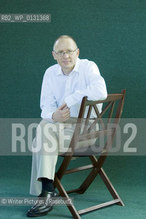James Robertson Scottish  Writer shortlisted for the Booker Prize 2006. His new novel is©Writer Pictures/Rosebud2