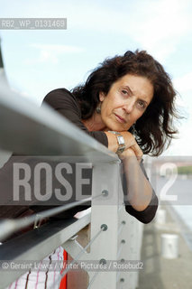 Anita Roddick of Bodyshop at the Edinburgh Book Festival 2001.....Copyright©Geraint Lewis/Writer Pictures/Rosebud2