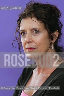 British Environmental and Peace activist and writer Anita Roddick, former Head of The Body Shop chain of beauty shops. Here at the Edinburgh International Book Festival 2004...Copyright©Pascal Saez.Pascal Saez/Writer Pictures/Rosebud2