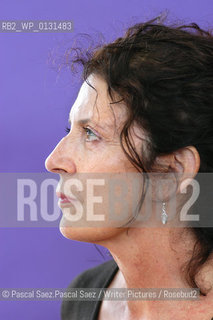 British Environmental and Peace activist and writer Anita Roddick, former Head of The Body Shop chain of beauty shops. Here at the Edinburgh International Book Festival 2004...Copyright©Pascal Saez.Pascal Saez/Writer Pictures/Rosebud2