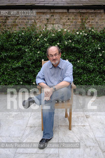 Salman Rushdie...Copyright©Andy Paradise/Writer Pictures/Rosebud2