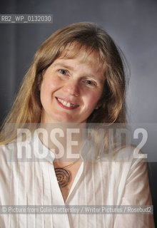 Royal Mail Scottish Childrens Book Awards, Edinburgh, 24/11/09:.Children’s author Lari Don..©Picture from Colin Hattersley/Writer Pictures/Rosebud2