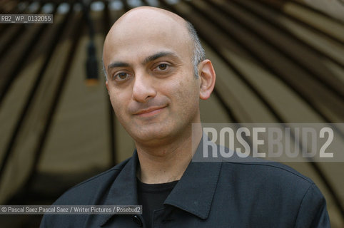Pakistani-born scottish writer Suhayl Saadi at the Edinburgh International Book Festival 2004..Copyright©Pascal Saez.Pascal Saez/Writer Pictures/Rosebud2