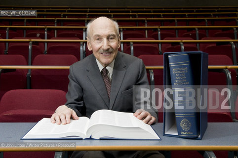 Professor Michael Samuels, who has just completed the 40 year writing of the Historical Thesaurus of the Oxford English Dictionary. Pictures at Glasgow University, 22/10/2009...copyright©John Linton/Writer Pictures/Rosebud2