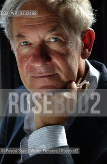 British writer and historian Simon Schama at the Edinburgh International Book Festival...Copyright©Pascal Saez/Writer Pictures/Rosebud2