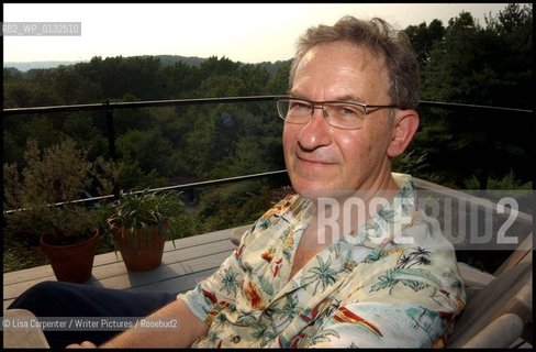 Simon Schama..copyright©Lisa Carpenter/Writer Pictures/Rosebud2