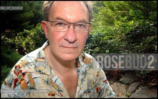 Simon Schama..copyright©Lisa Carpenter/Writer Pictures/Rosebud2