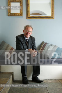 Simon Schama, Historian, photographed in London..copyright©Graham Jepson/Writer Pictures/Rosebud2