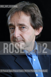 Writer Anthony Seldon, author of Blair and The Blair Effect at the Edinburgh International Book Festival 2004..Copyright©Pascal Saez.Pascal Saez/Writer Pictures/Rosebud2