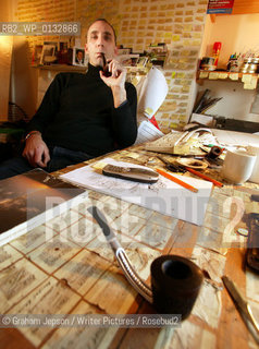 Will Self in his South London home..copyright©Graham Jepson/Writer Pictures/Rosebud2