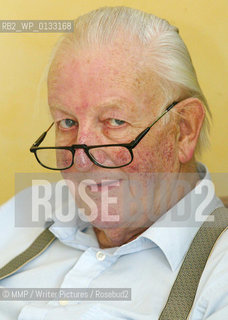 Tom Sharpe pictured at his home in Gt Shelford near Cambridge...copyright©MMP/Writer Pictures/Rosebud2