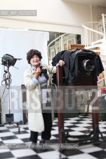 Edita Sherman in her Carnegie studio  in Manhattan, New York, USA..copyright©Dan Callister/Writer Pictures/Rosebud2