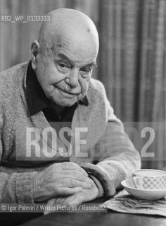 Viktor Shklovsky - Russian soviet era writer and critic photographed at Peredelkino in 1983...This is a low resolution image. Please contact agency for hi-res..Copyright©Igor Palmin/Writer Pictures/Rosebud2