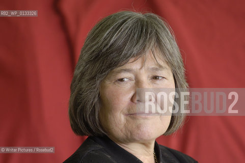 Clare Short former  Labour MP and member of Tony Blairs Cabinet at the Edinburgh International Book Festival 2005 CREDIT Geraint Lewis
©Writer Pictures/Rosebud2
