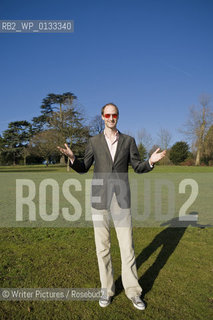 Clare Short former  Labour MP and member of Tony Blairs Cabinet at the Edinburgh International Book Festival 2005 CREDIT Geraint Lewis
©Writer Pictures/Rosebud2