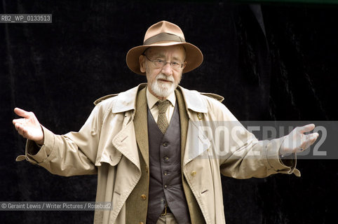 Alan Sillitoe, writer of Saturday Night and Sunday Morning and author of Gadfly in Russia about The Cold War, pictured at The Edinburgh Book Festival 2008..Copyright©Geraint Lewis/Writer Pictures/Rosebud2