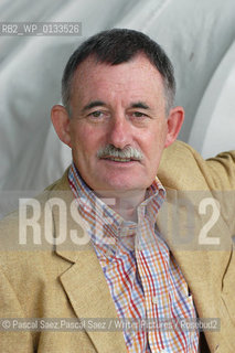 Writer Stuart Sim, author of Fundamentalist World: The New Dark Age of Dogma  at the Edinburgh International Book Festival 2004                              ..Copyright©Pascal Saez.Pascal Saez/Writer Pictures/Rosebud2