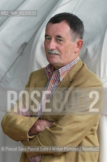 Writer Stuart Sim, author of Fundamentalist World: The New Dark Age of Dogma  at the Edinburgh International Book Festival 2004                              ..Copyright©Pascal Saez.Pascal Saez/Writer Pictures/Rosebud2