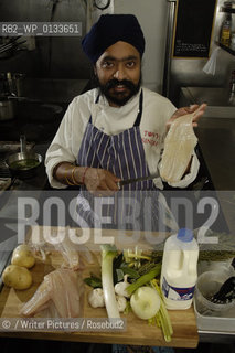 S2 Features, Chef Tony Singh prepares cullen skink (fish soup) at Oloroso restaurant, 04/10/05..©/Writer Pictures/Rosebud2