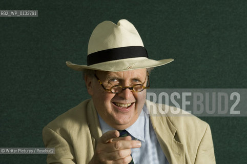 Alexander McCall Smith ,novelist. CREDIT Geraint Lewis
©Writer Pictures/Rosebud2