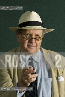 Alexander McCall Smith ,novelist. CREDIT Geraint Lewis
©Writer Pictures/Rosebud2