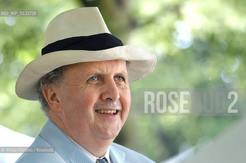  File name            .:DSC_4002.JPG. File size            .:897.7KB (919263 bytes). Date taken           .:Sun, Aug 24, 2003 10:33:21. Image size           .:2240 x 1488. Resolution           .:300 x 300 dpi. Number of bits       .:8 bits/channel. Protection           .:Off. Camera ID            .:N/A. Camera               .:NIKON D100 .©Writer Pictures/Rosebud2