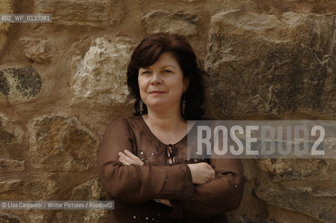 Bob Smith, who lectures on Shakespeare at the 92nd Street Y in  New York City..He is pictured here in his Wednesday afternoon class which is attended by people in age ranges from 60 to 102 ..copyright©Lisa Carpenter/Writer Pictures/Rosebud2