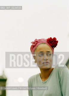 Author Zadie Smith at the Edinburgh International Book Festival 2002....Copyright©Geraint Lewis/Writer Pictures/Rosebud2