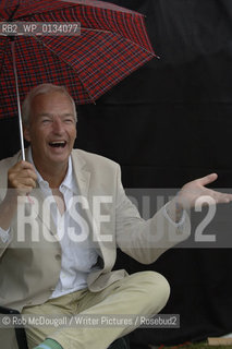 Jon Snow, The Edinburgh International Book Festival 2005..Copyright©Rob McDougall/Writer Pictures/Rosebud2