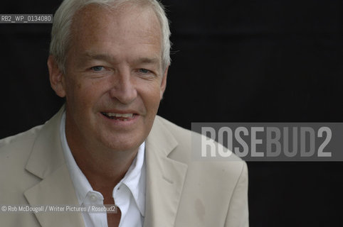 Jon Snow, The Edinburgh International Book Festival 2005..Copyright©Rob McDougall/Writer Pictures/Rosebud2