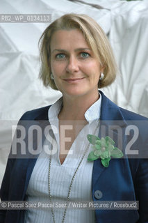 Spanish writer Almudena Solana, author of The Curriculum Vitae of Aurora Ortiz at the Edinburgh International Book Festival 2005..Copyright©Pascal Saez.Pascal Saez/Writer Pictures/Rosebud2