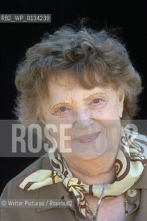 Muriel Spark author at the Edinburgh Book Festival 2004. CREDIT Geraint Lewis
©Writer Pictures/Rosebud2