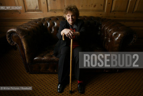 Muriel Spark author at the Edinburgh Book Festival 2004. CREDIT Geraint Lewis
©Writer Pictures/Rosebud2