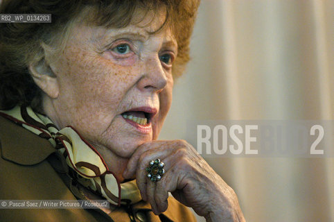22 August 2004 - Edinburgh, UK - Scottish writer Dame Muriel Spark, author of novels such as The Prime Of Miss Jean Brodie and  The Ballad of Peckham Rye , at the Edinburgh International Book Festival..©.Pascal Saez/Writer Pictures/Rosebud2