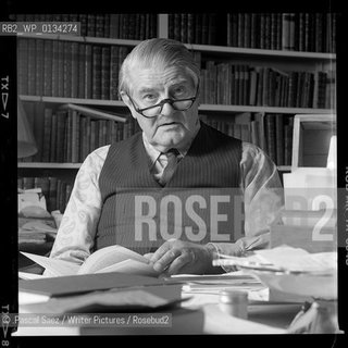 22 August 2004 - Edinburgh, UK - Scottish writer Dame Muriel Spark, author of novels such as The Prime Of Miss Jean Brodie and  The Ballad of Peckham Rye , at the Edinburgh International Book Festival..©.Pascal Saez/Writer Pictures/Rosebud2