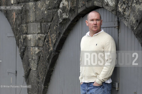  AWARD-WINNING PLAYWRIGHT GREGORY BURKE. AUTHOR OF GAGARIN WAY AND BLACK WATCH. EDINBURGH. 13 Jun 2007.© photograph by Tina Norris Tel: + 44 (0) 777 559 3830
©Writer Pictures/Rosebud2